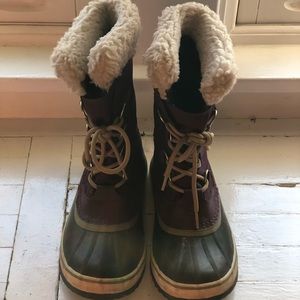 Sorel Carnival snow boots in Purple Dahlia